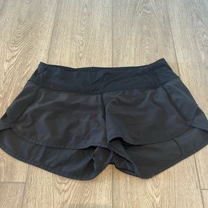 Lululemon Speed Up Short 2.5’ EUC